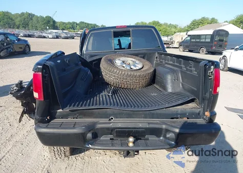 2002 GMC Sonoma Sls from USA, damaged, VIN 1GTCT19W828219424